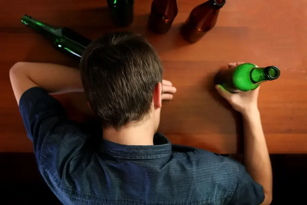 Alcohol And Psychosis: Dangerous Brain Facts