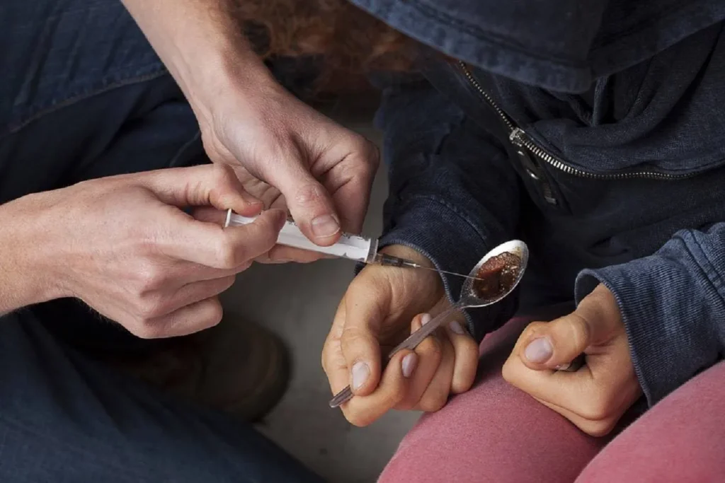 Heroin Addiction Stages: Essential Guide To Help