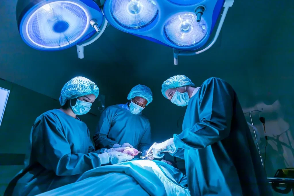 Hoe lang blijft thc in je haar: enge waarheid