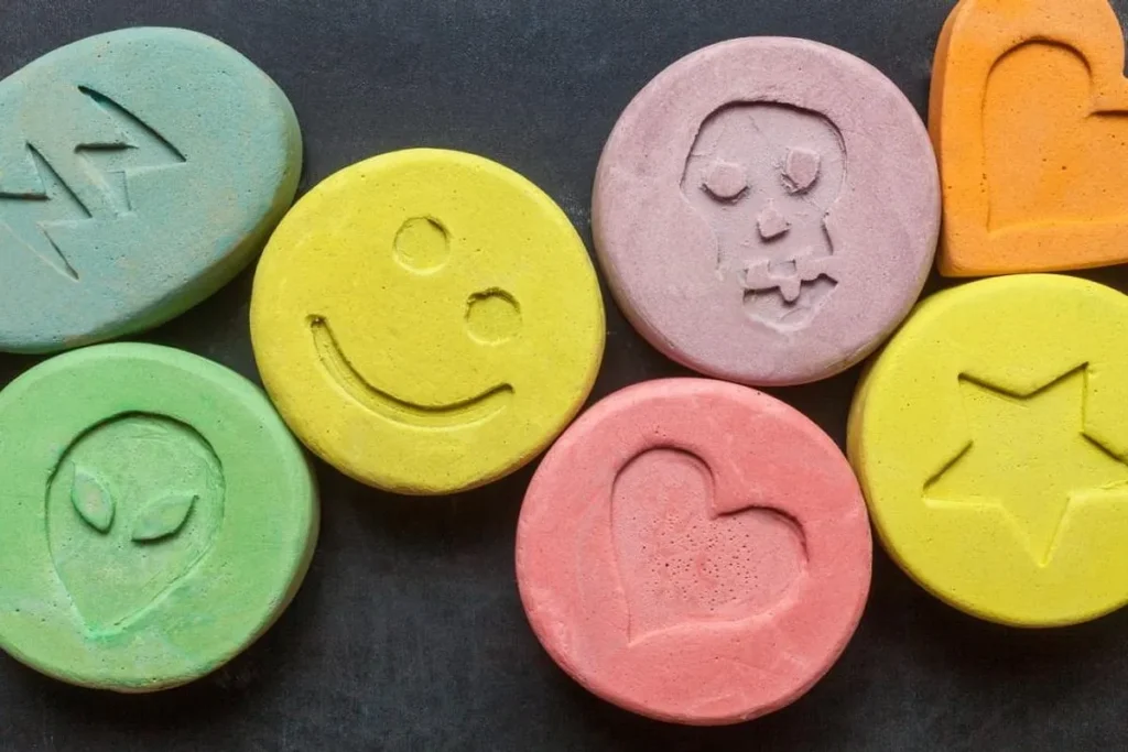 Molly Symptoms: Scary Signs Of MDMA Use