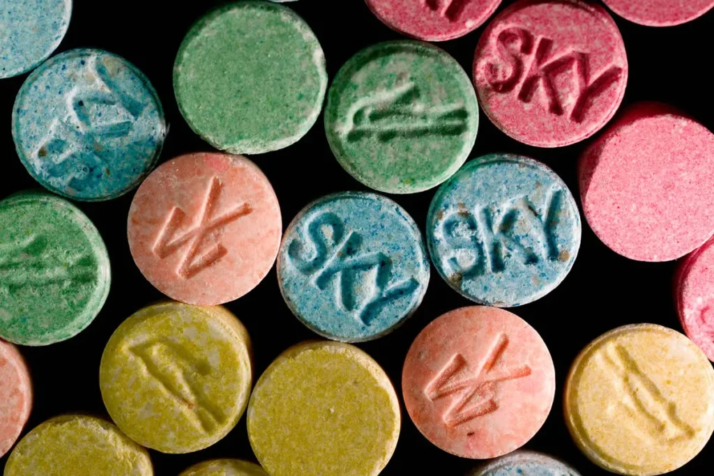 Molly Symptoms: Scary Signs Of MDMA Use