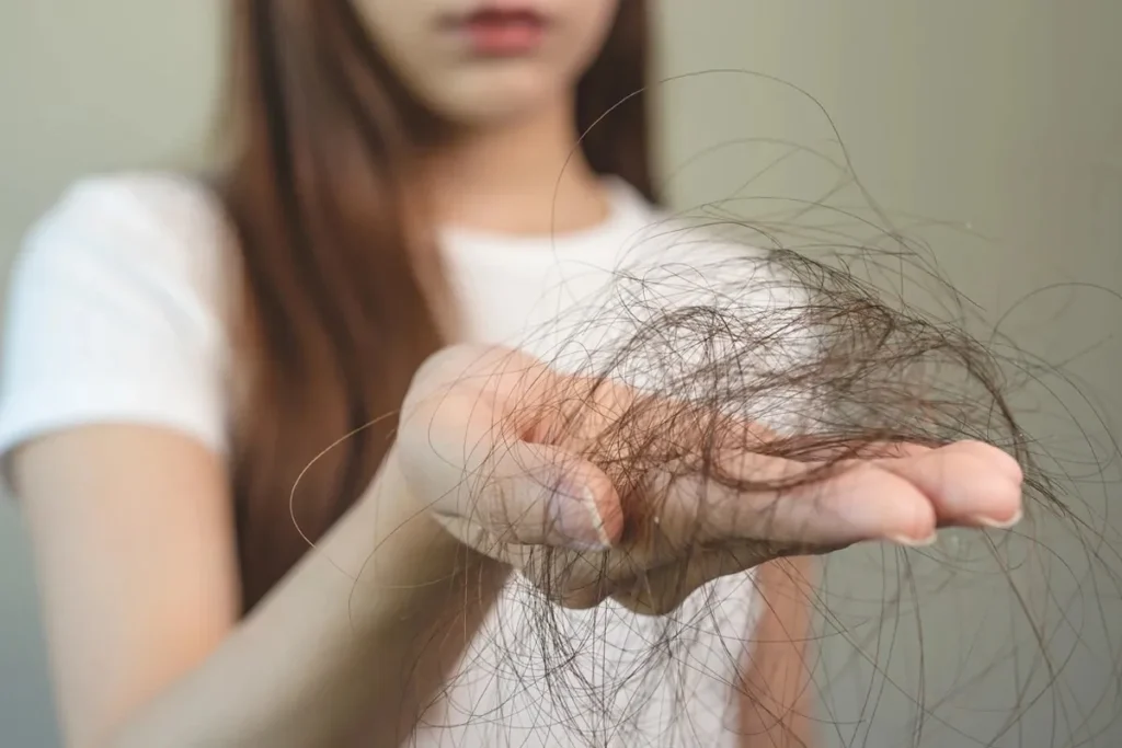 How Many Hairs Do Humans Lose A Day? Facts